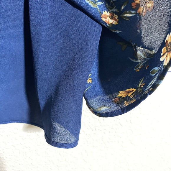 Socialite Womens Tank Top Size Large Floral Blue Lace Trim Lined - Picture 6 of 8